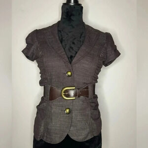 BCX brand short-sleeve puffy sleeve blazer with a brown and bronze belt.
